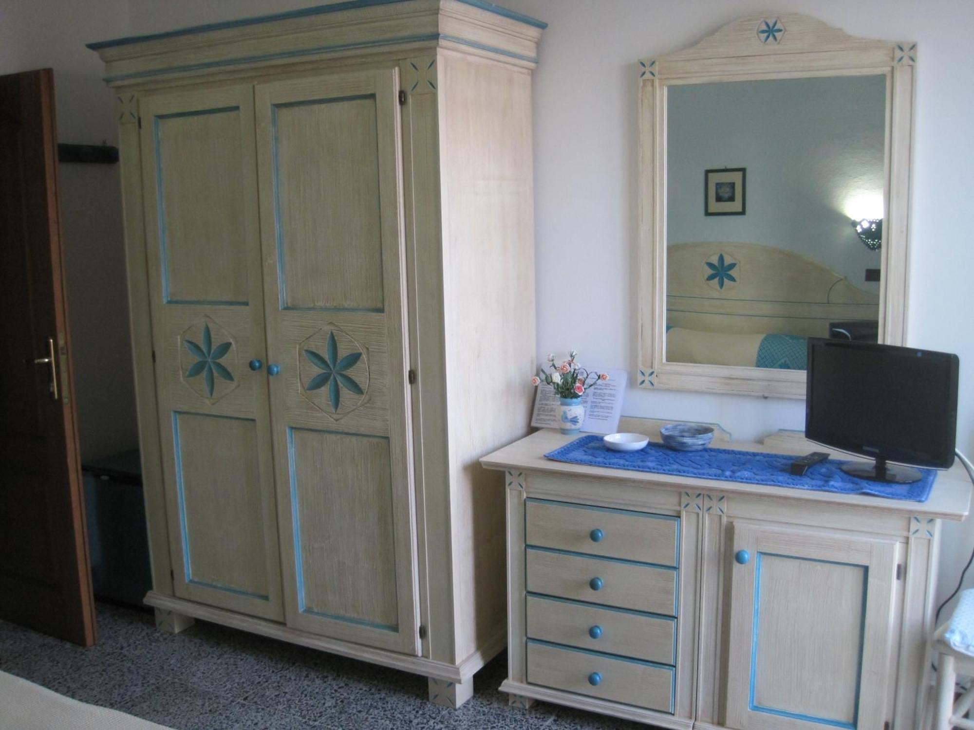 Hotel Moderno Santa Teresa Gallura Oda fotoğraf