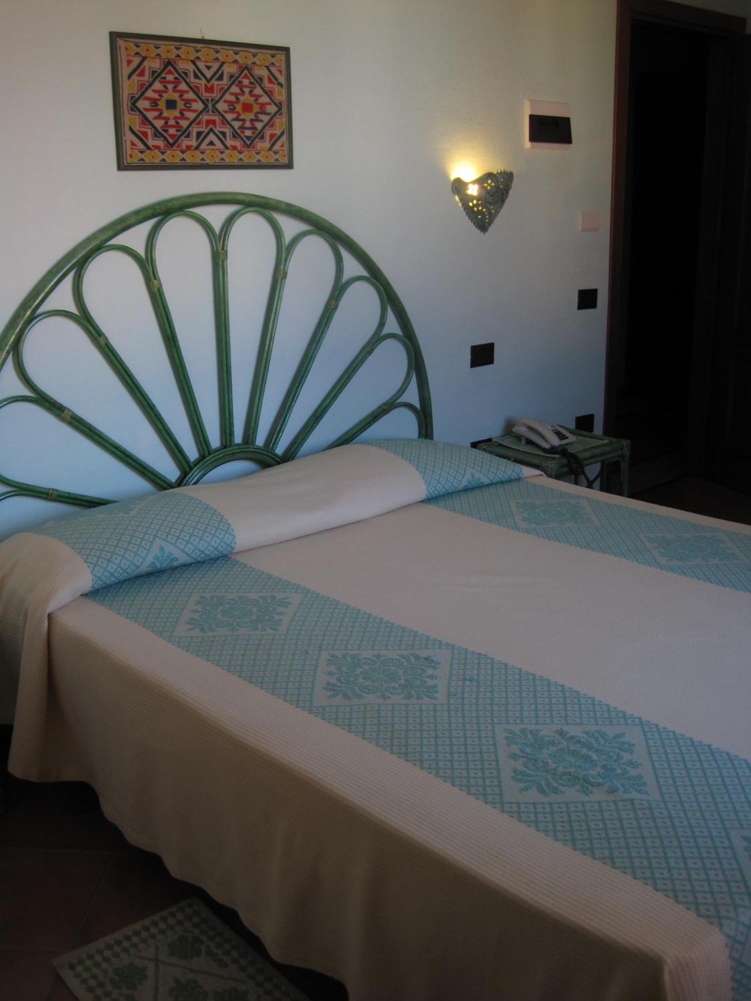 Hotel Moderno Santa Teresa Gallura Oda fotoğraf